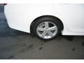 Super White - Camry SE Photo No. 9