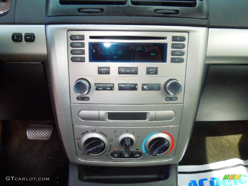 2005 Chevrolet Cobalt LS Coupe Controls Photo #71812854