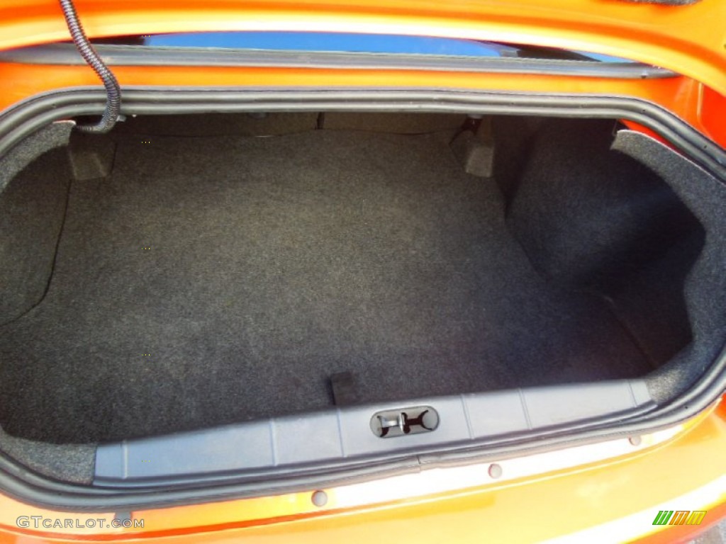 2005 Chevrolet Cobalt LS Coupe Trunk Photos