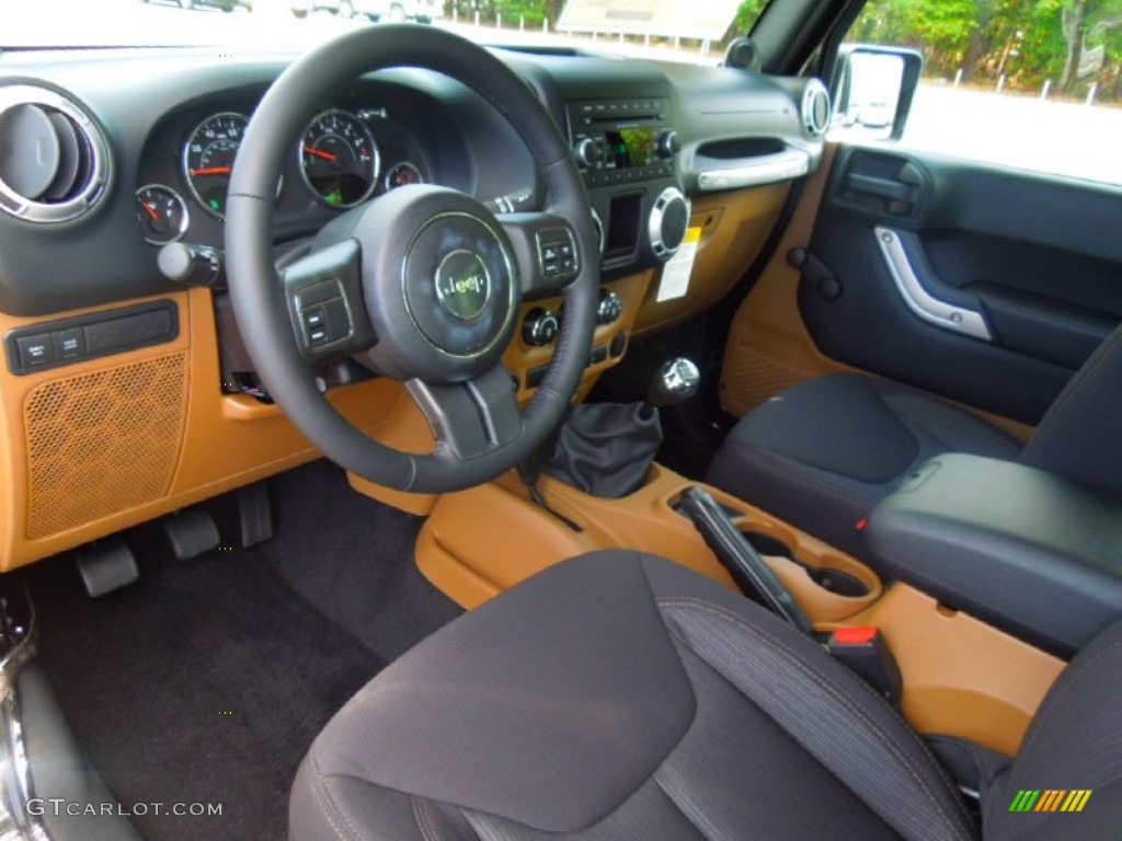 Black/Dark Saddle Interior 2013 Jeep Wrangler Rubicon 4x4 Photo #71813385