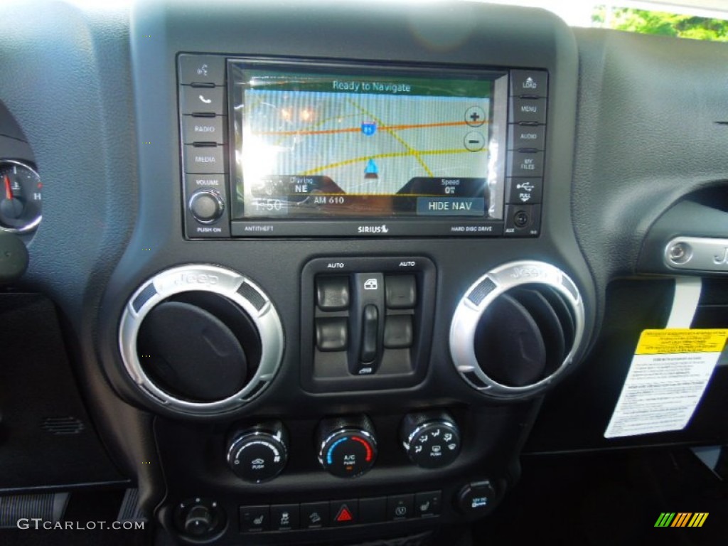 2013 Jeep Wrangler Unlimited Rubicon 4x4 Navigation Photos
