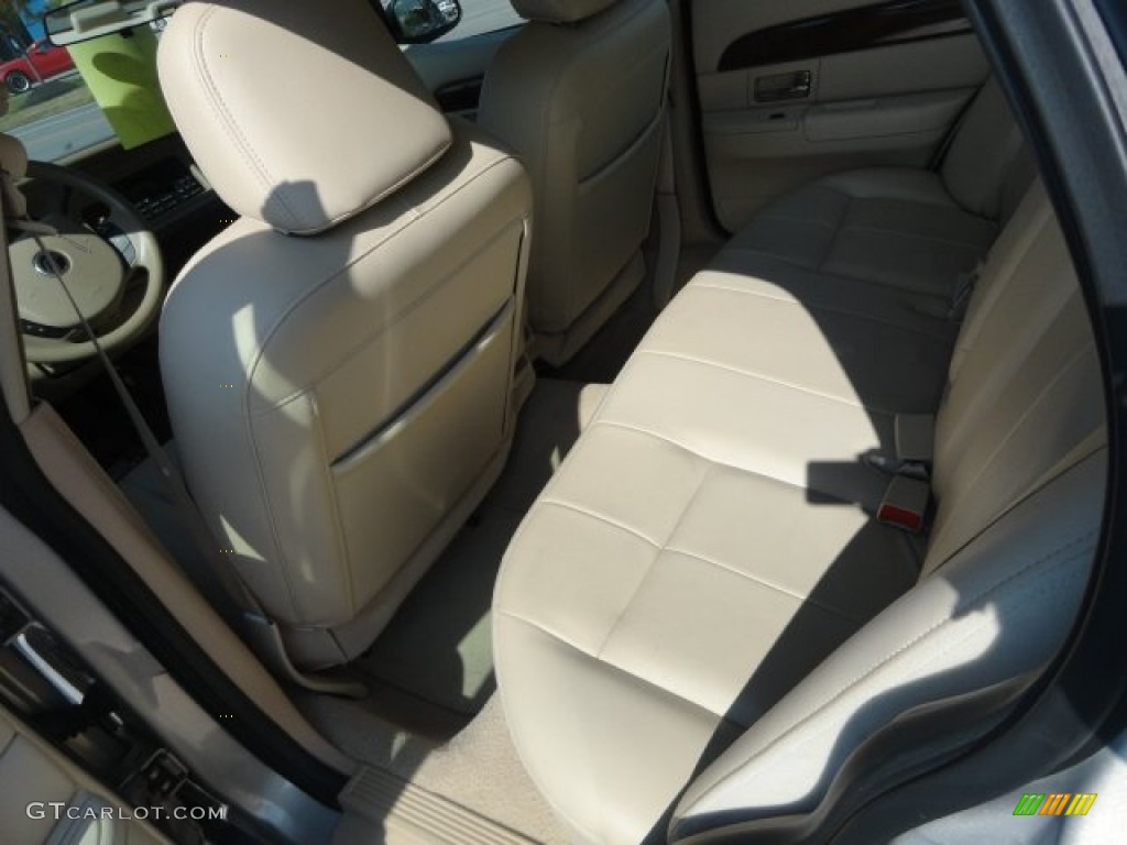 2006 Grand Marquis GS - Silver Birch Metallic / Light Camel photo #2