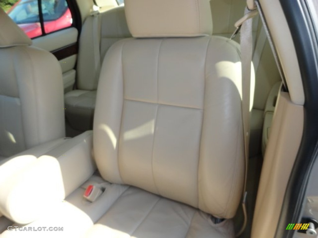 2006 Grand Marquis GS - Silver Birch Metallic / Light Camel photo #6