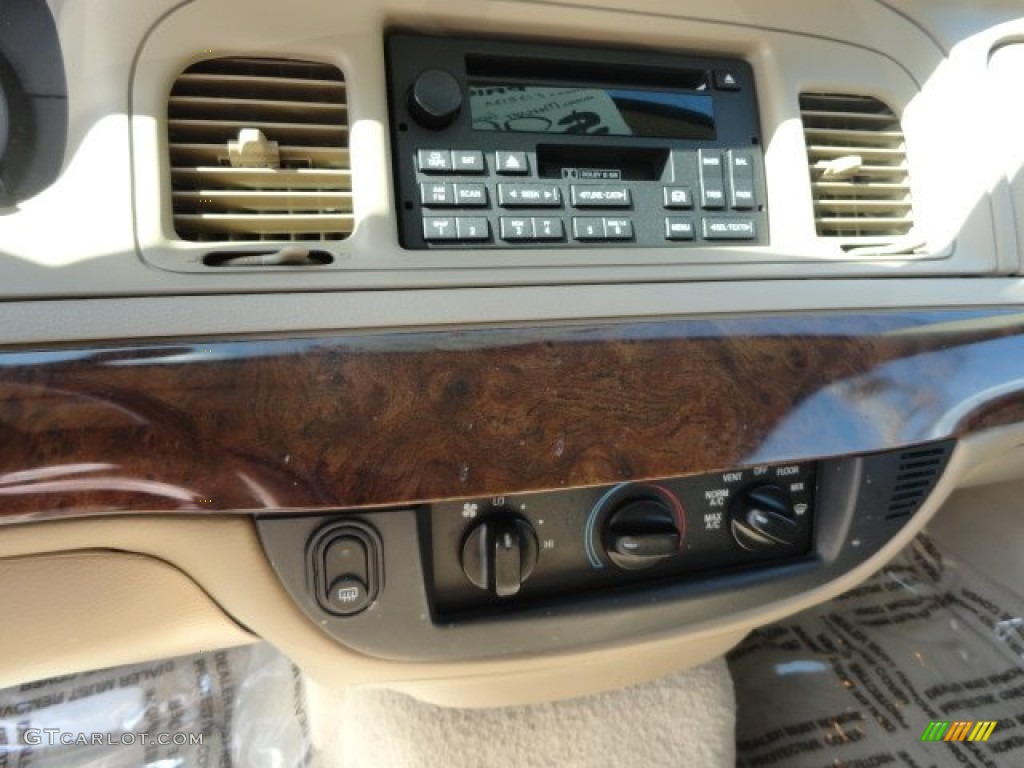 2006 Grand Marquis GS - Silver Birch Metallic / Light Camel photo #7