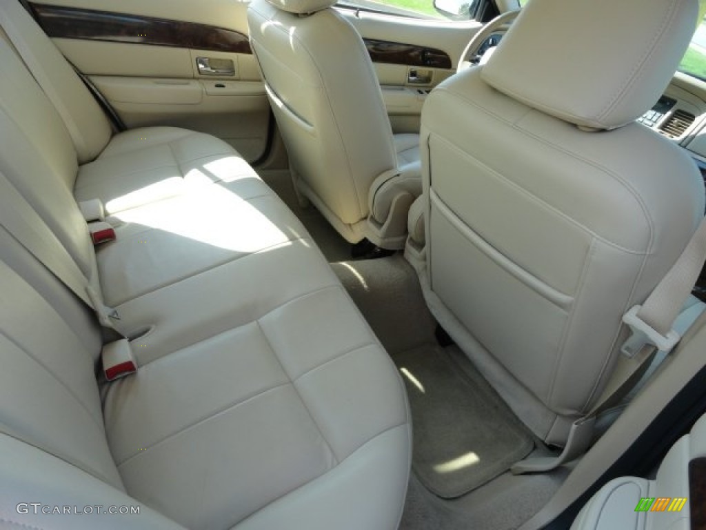 2006 Grand Marquis GS - Silver Birch Metallic / Light Camel photo #9