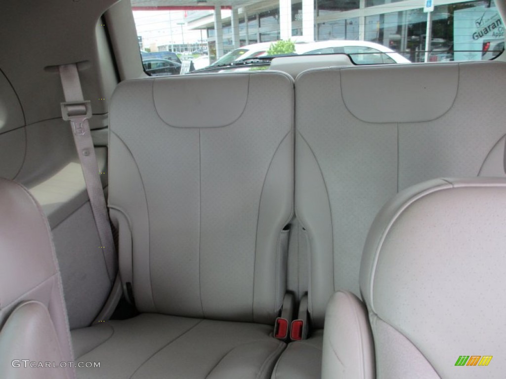 2006 Chrysler Pacifica Limited Rear Seat Photos