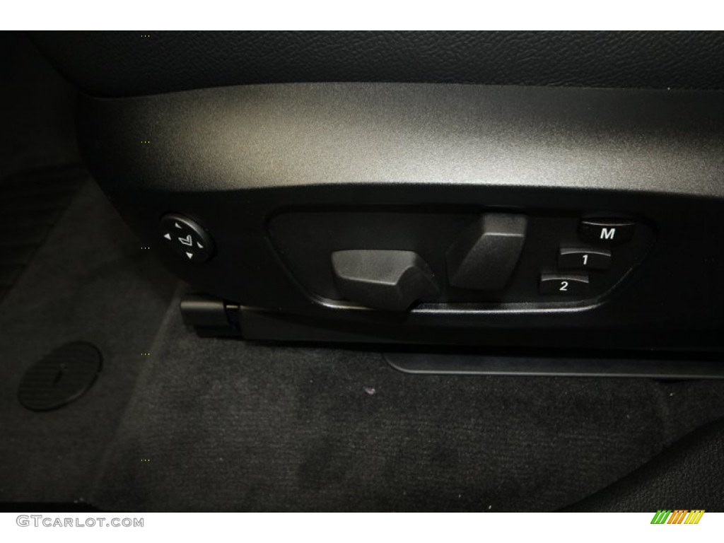 2013 X3 xDrive 35i - Black Sapphire Metallic / Black photo #15
