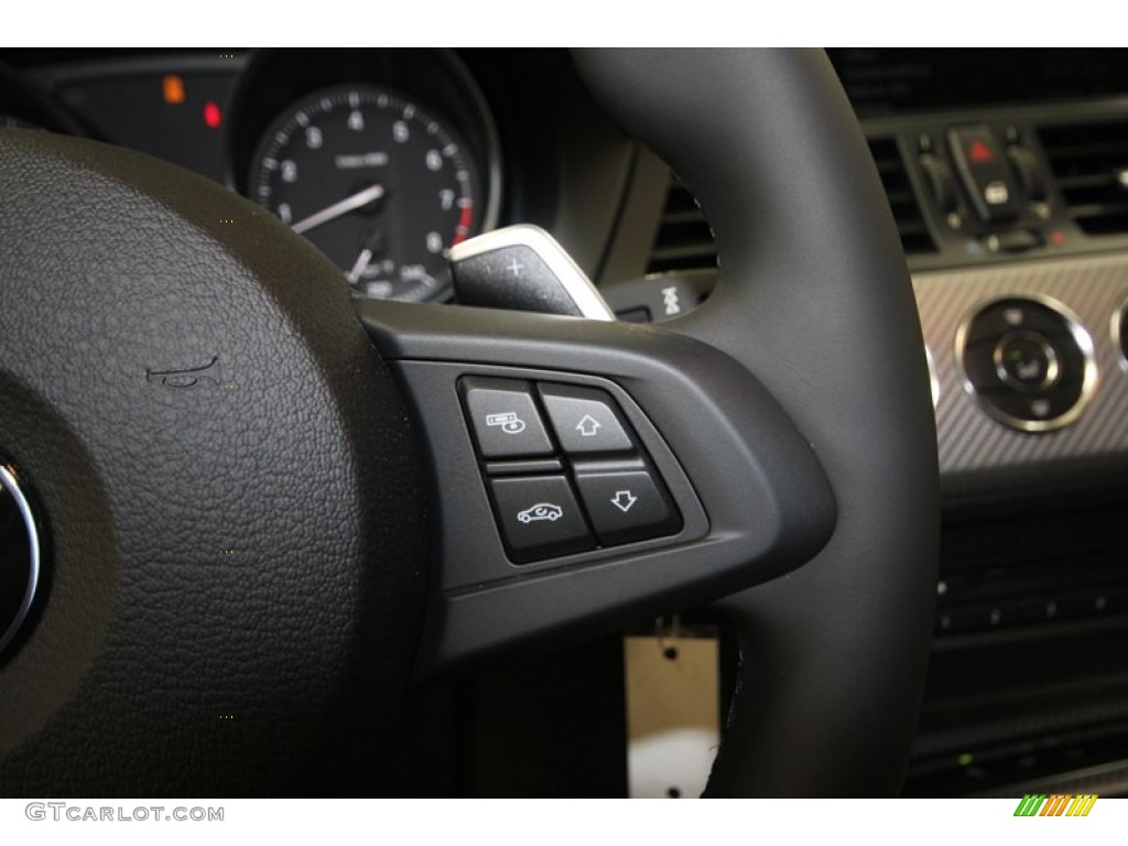 2013 BMW Z4 sDrive 28i Controls Photo #71817627