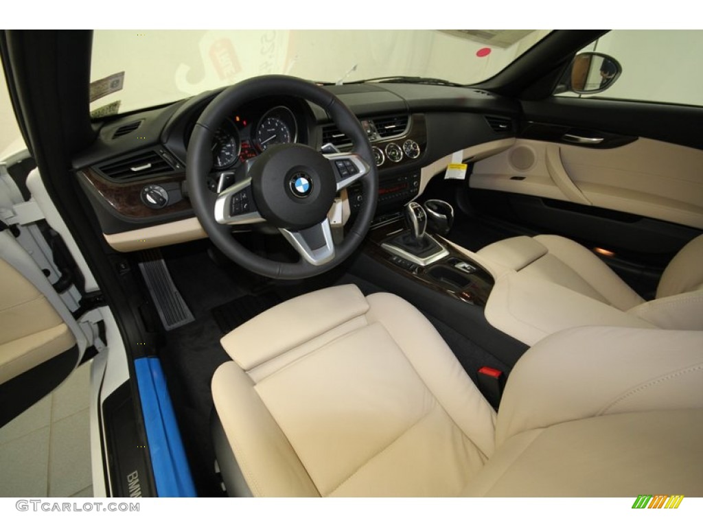Beige Interior 2013 BMW Z4 sDrive 28i Photo #71817645