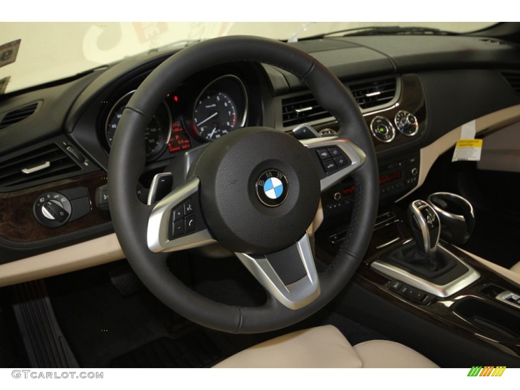 2013 BMW Z4 sDrive 28i Beige Steering Wheel Photo #71817699