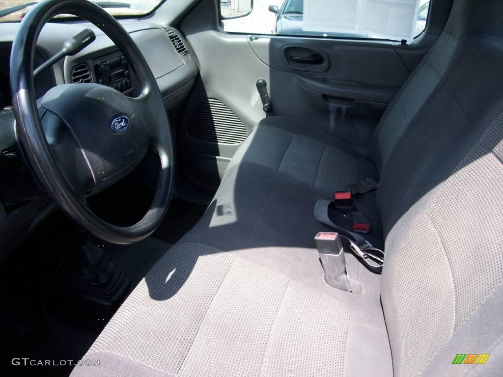 2003 F150 XL Regular Cab 4x4 - Silver Metallic / Dark Graphite Grey photo #2