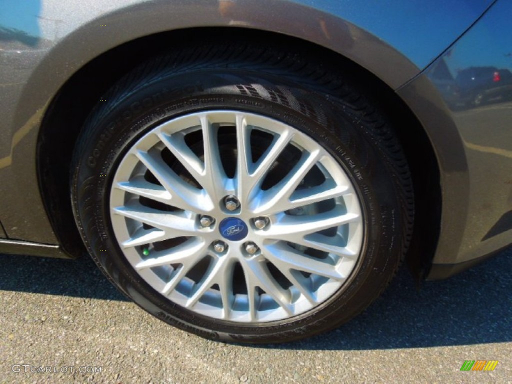 2012 Ford Focus SEL Sedan Wheel Photo #71820611