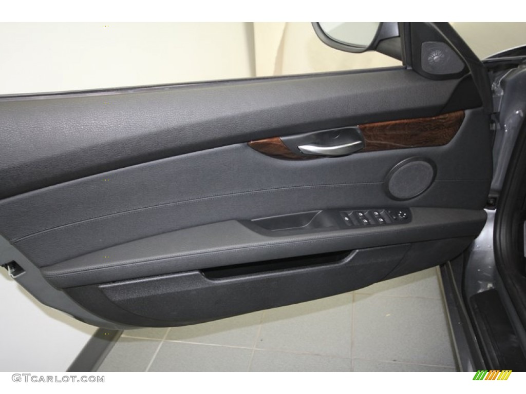 2013 BMW Z4 sDrive 28i Door Panel Photos