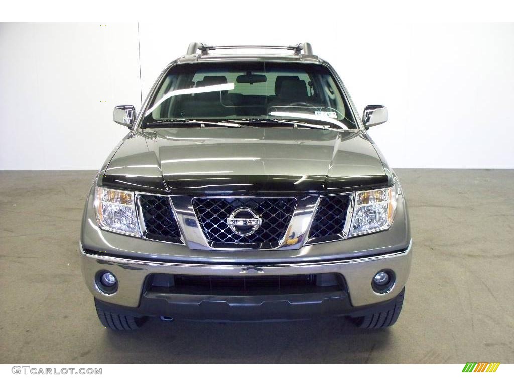 2007 Frontier NISMO Crew Cab 4x4 - Radiant Silver / Charcoal photo #2