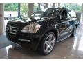 Black - GL 550 4Matic Photo No. 1