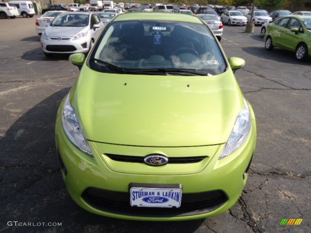 2013 Fiesta SE Hatchback - Lime Squeeze / Charcoal Black photo #6