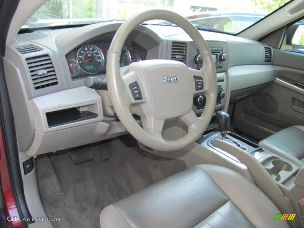 2007 Grand Cherokee Laredo - Red Rock Crystal Pearl / Khaki photo #12