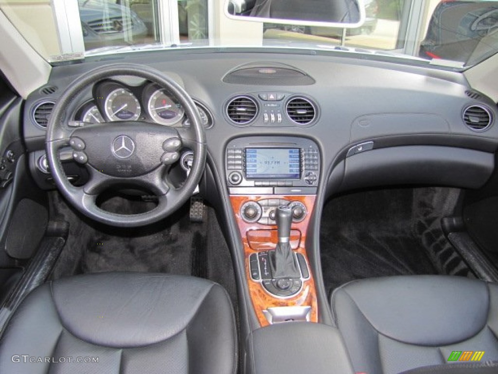 2008 Mercedes-Benz SL 550 Roadster Black Dashboard Photo #71825549