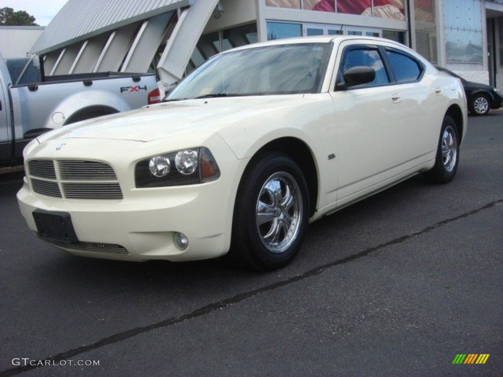 2008 Charger SE - Cool Vanilla Clear Coat / Dark Slate Gray photo #6