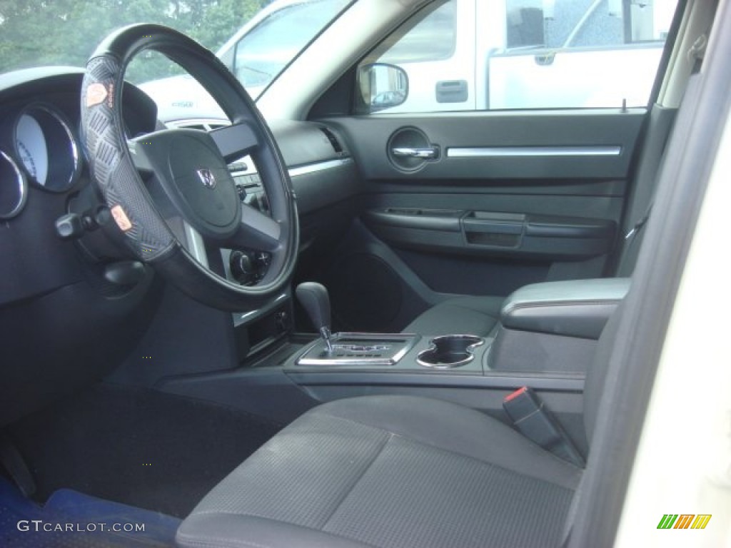 2008 Charger SE - Cool Vanilla Clear Coat / Dark Slate Gray photo #8