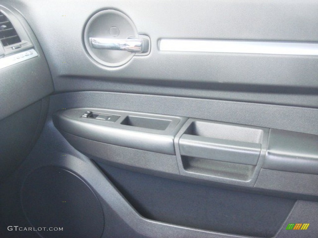 2008 Charger SE - Cool Vanilla Clear Coat / Dark Slate Gray photo #12