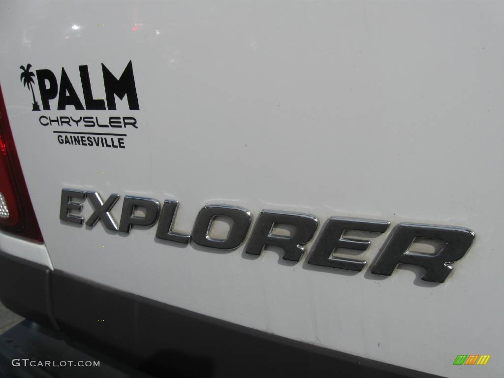 1999 Explorer XLT - Oxford White / Medium Graphite Grey photo #17