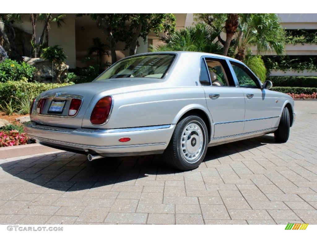 Silver 1999 Rolls-Royce Silver Seraph Standard Silver Seraph Model Exterior Photo #71829032