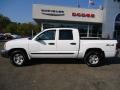 2005 Bright White Dodge Dakota SLT Quad Cab 4x4  photo #2