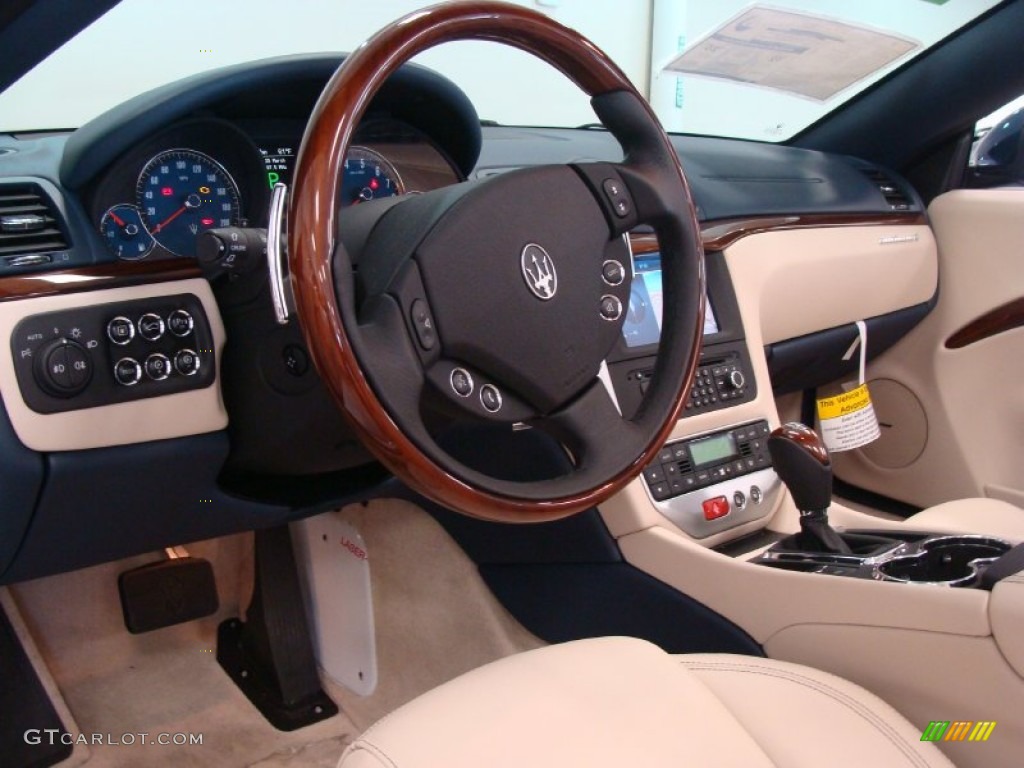 2011 GranTurismo Convertible GranCabrio - Blu Oceano (Blue Metallic) / Pearl Beige photo #8