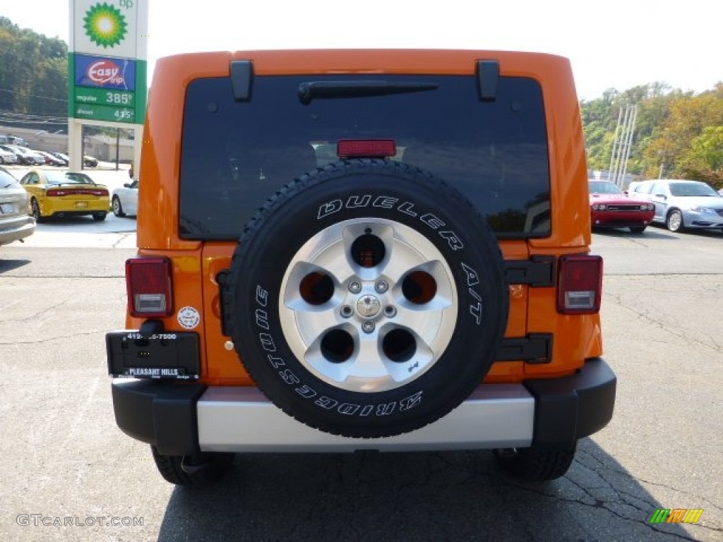 2013 Wrangler Unlimited Sahara 4x4 - Crush Orange / Black photo #4