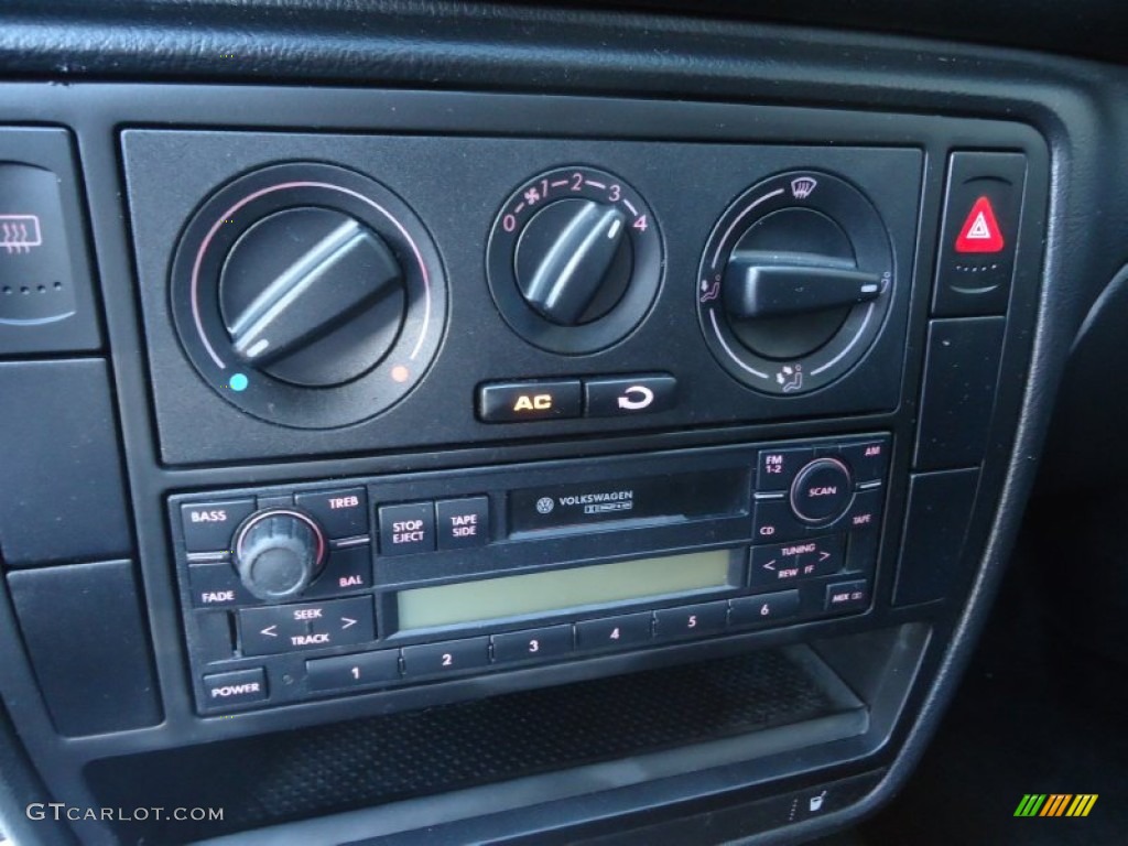 1999 Volkswagen Passat GLS Wagon Controls Photos