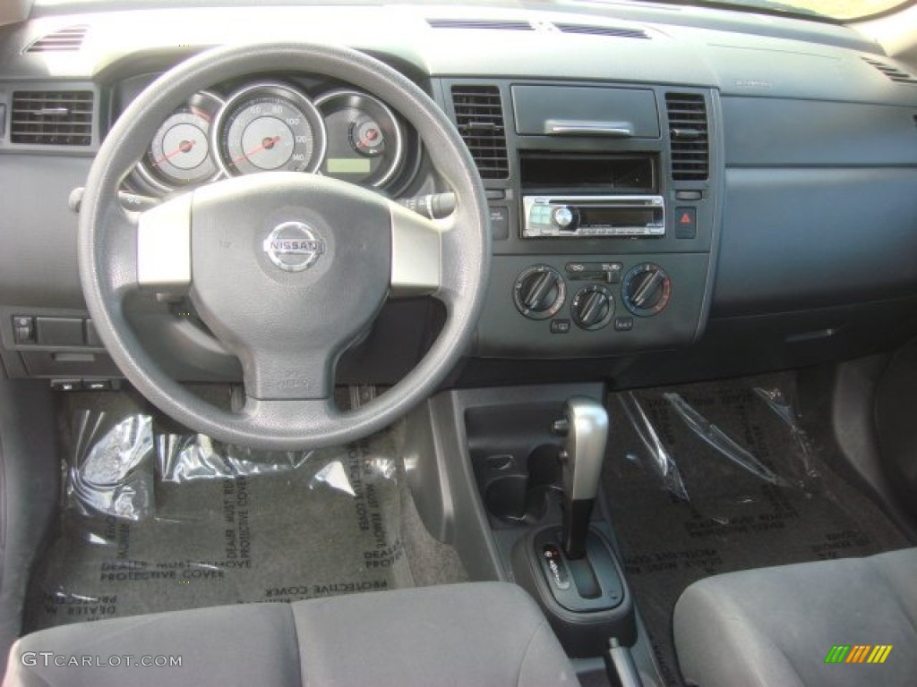 2009 Versa 1.6 Sedan - Blue Onyx / Charcoal photo #10