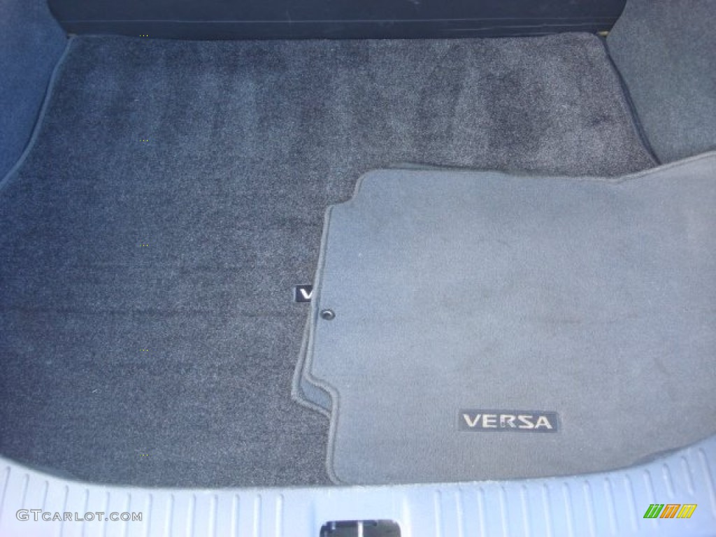 2009 Versa 1.6 Sedan - Blue Onyx / Charcoal photo #19