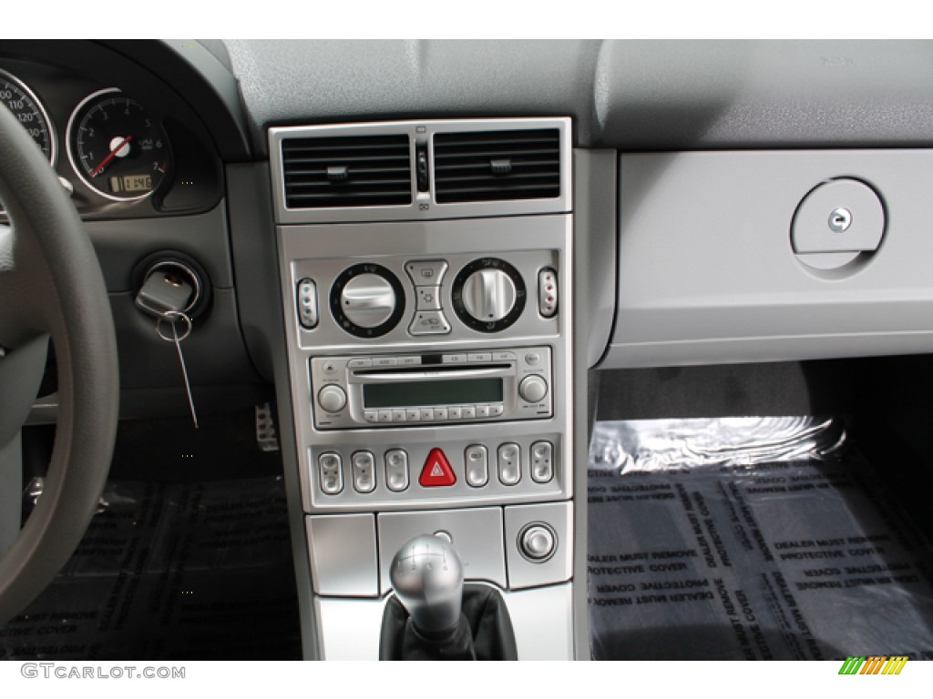 2007 Chrysler Crossfire Limited Roadster Controls Photo #71838851