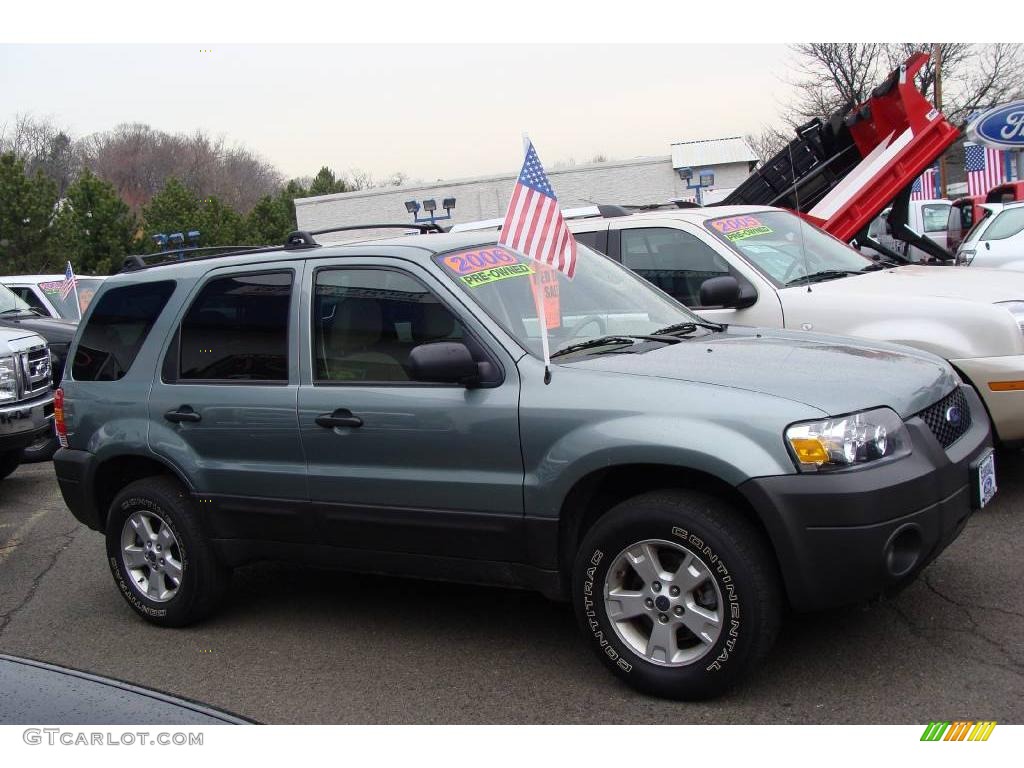 2006 Escape XLT V6 4WD - Titanium Green Metallic / Medium/Dark Pebble photo #4