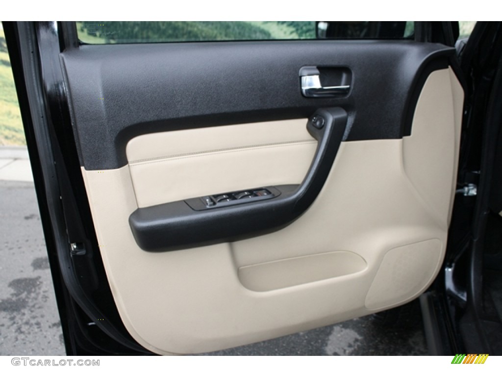 2007 Hummer H3 Standard H3 Model Light Cashmere/Ebony Door Panel Photo #71840219