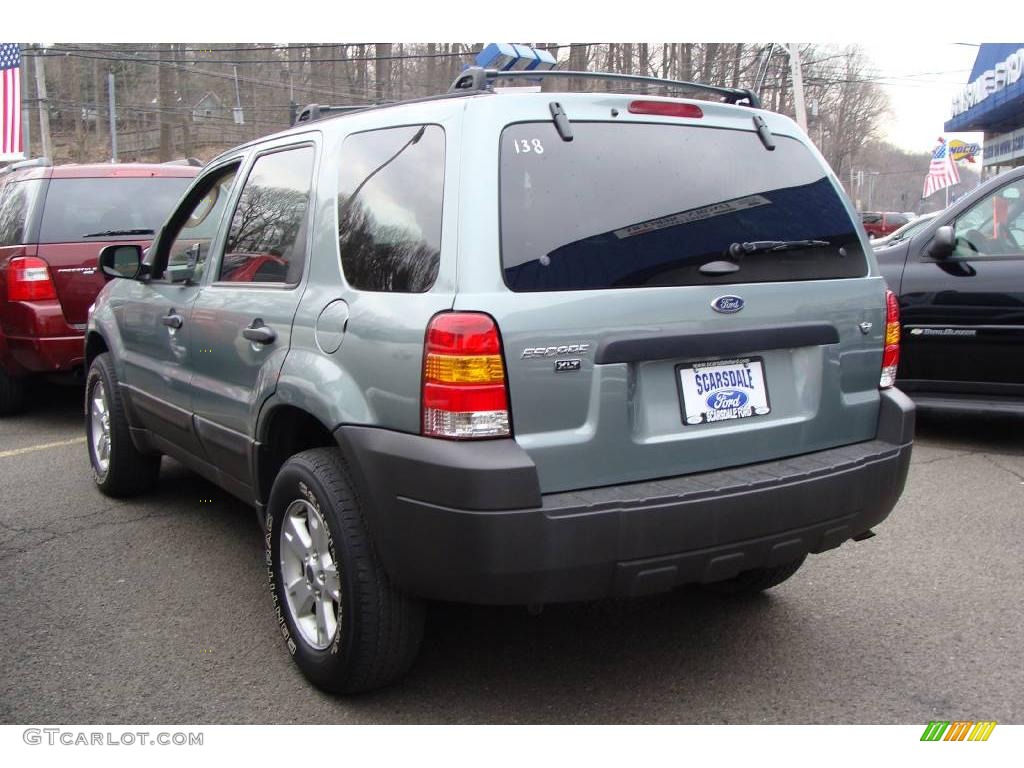 2006 Escape XLT V6 4WD - Titanium Green Metallic / Medium/Dark Pebble photo #7