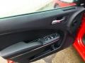 Redline 3-Coat Pearl - Charger SXT Photo No. 14
