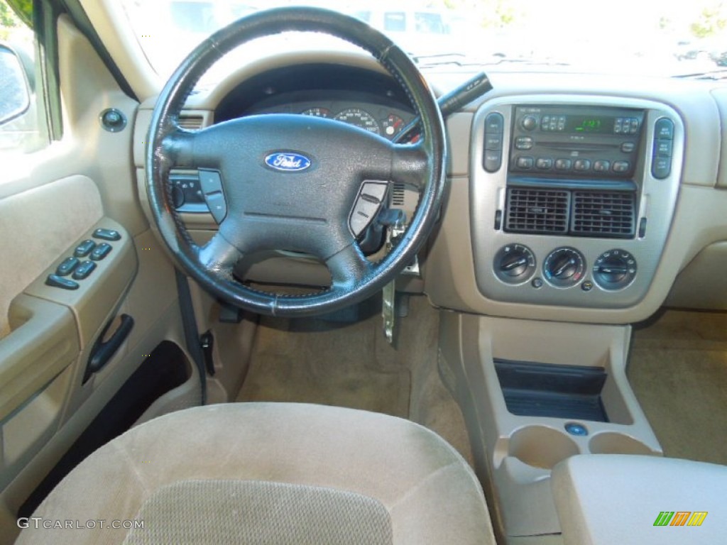 2005 Ford Explorer XLT 4x4 Medium Parchment Dashboard Photo #71842544