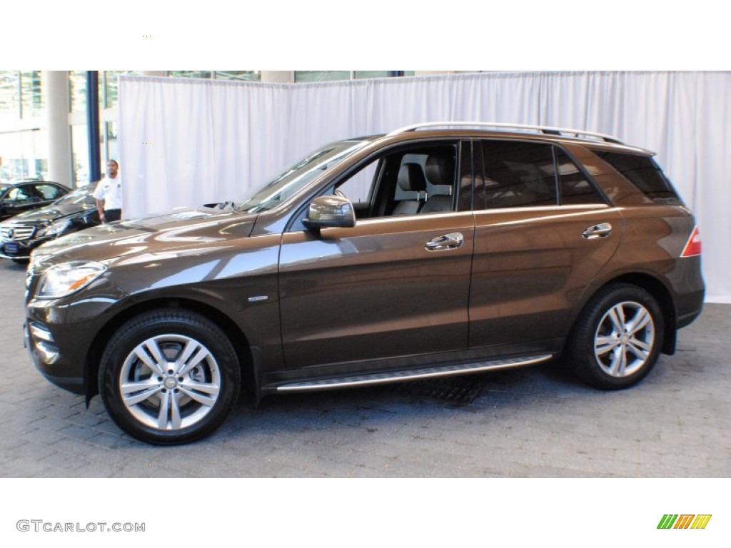 2012 ML 350 BlueTEC 4Matic - Dakota Brown Metallic / Auburn Brown/Black photo #3