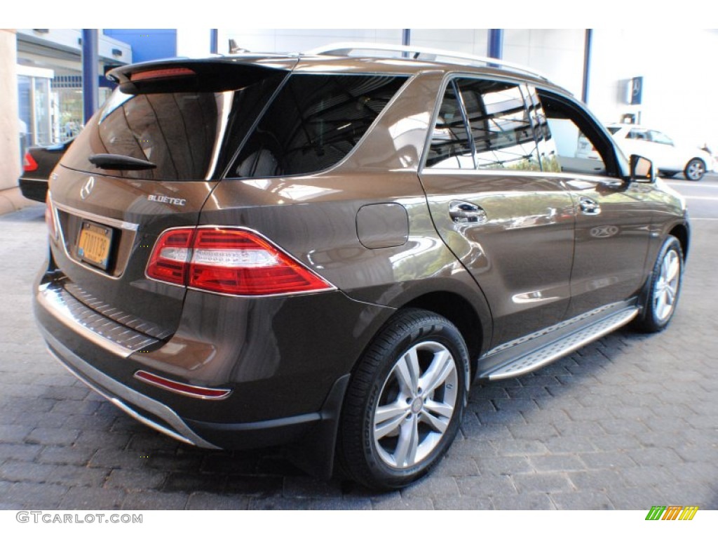 2012 ML 350 BlueTEC 4Matic - Dakota Brown Metallic / Auburn Brown/Black photo #6