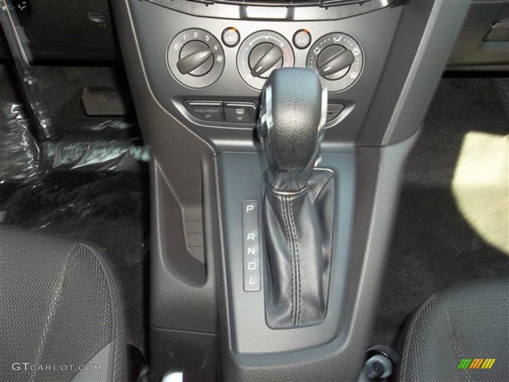 2013 Ford Focus S Sedan Transmission Photos