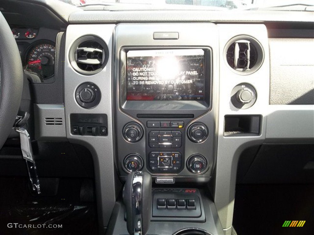 2013 F150 SVT Raptor SuperCrew 4x4 - Oxford White / Raptor Black Leather/Cloth photo #55