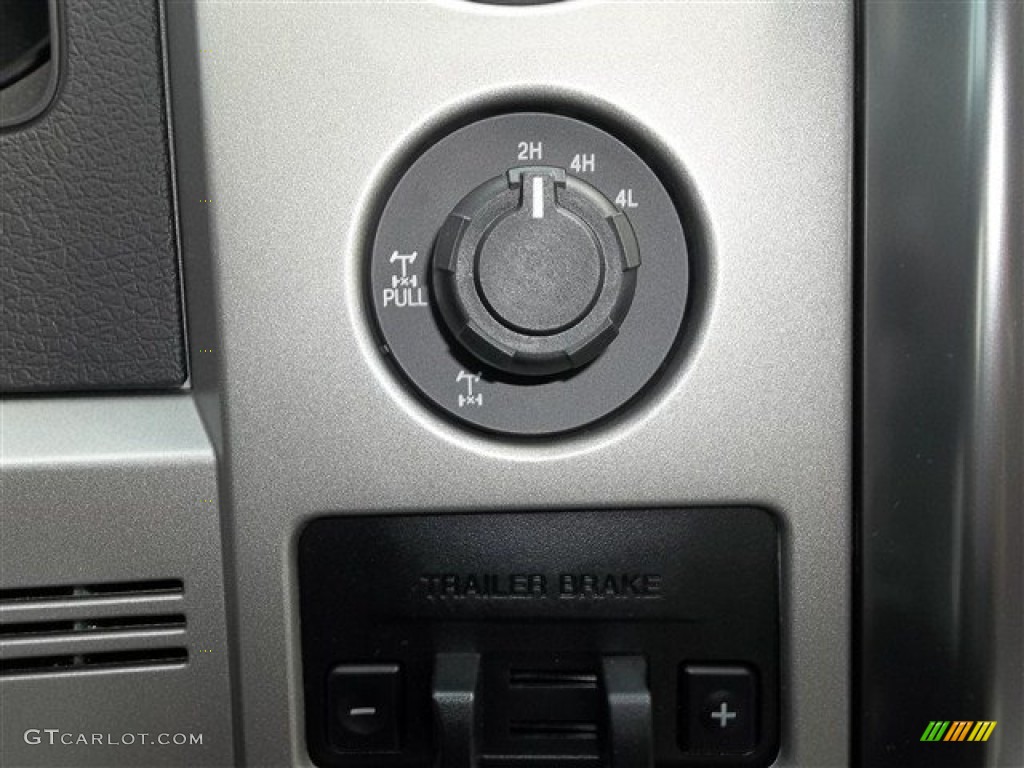 2013 Ford F150 SVT Raptor SuperCrew 4x4 Controls Photo #71851362