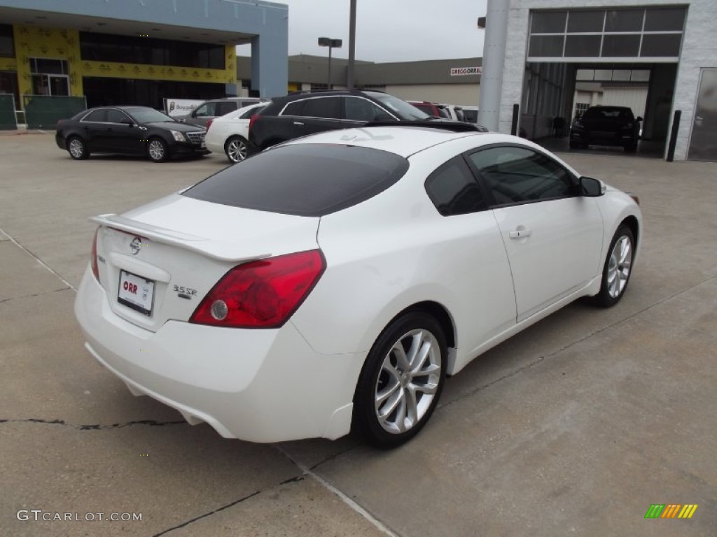 2012 Altima 3.5 SR Coupe - Winter Frost White / Blonde photo #3