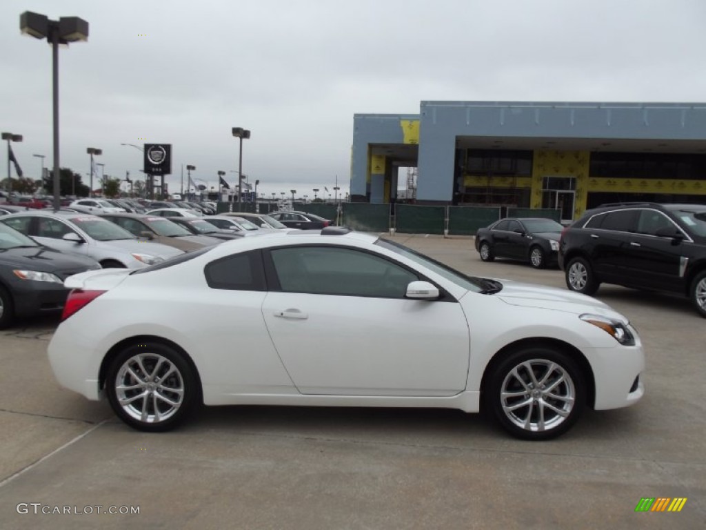 2012 Altima 3.5 SR Coupe - Winter Frost White / Blonde photo #6