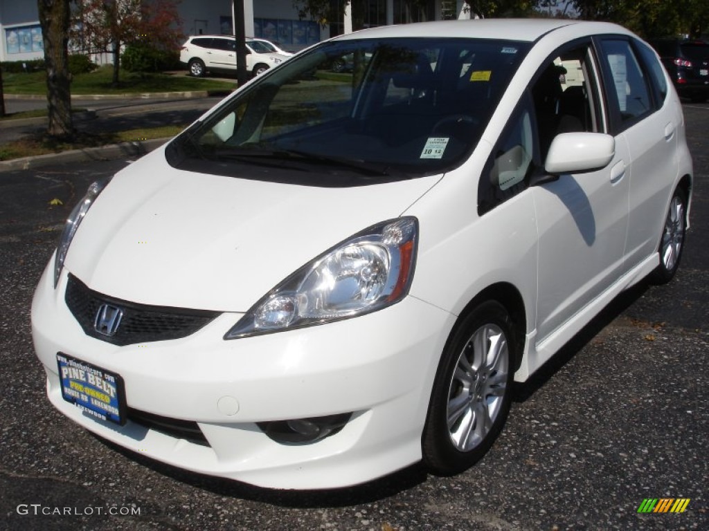 Taffeta White Honda Fit