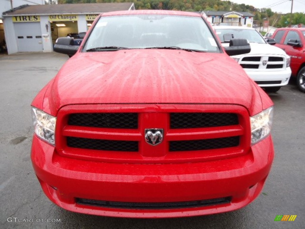 2012 Ram 1500 Express Quad Cab 4x4 - Flame Red / Dark Slate Gray/Medium Graystone photo #8