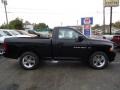 Black - Ram 1500 Express Regular Cab 4x4 Photo No. 7