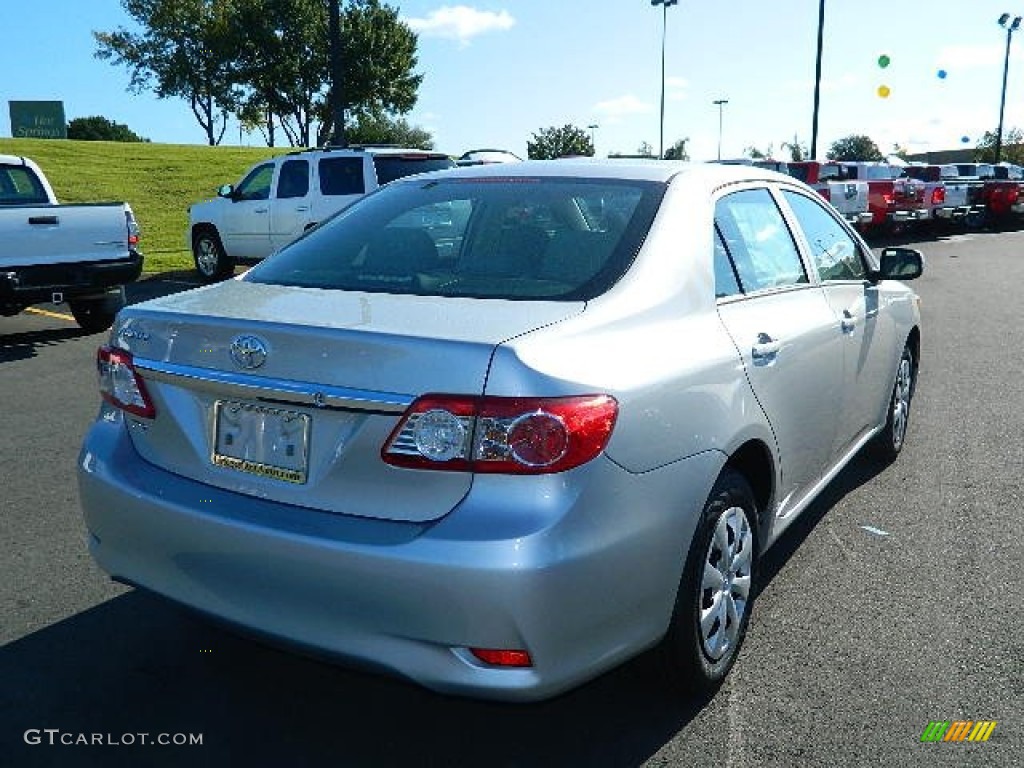 2013 Corolla L - Classic Silver Metallic / Ash photo #3